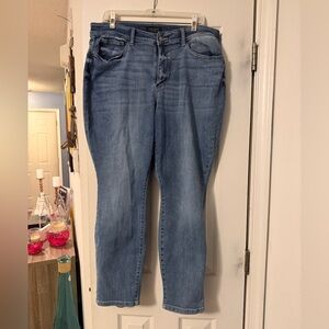 Judy Blue Light Blue Straight Leg Jeans